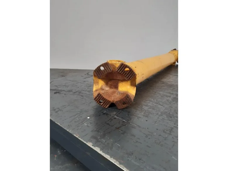 Drive shaft for VOLVO A25E