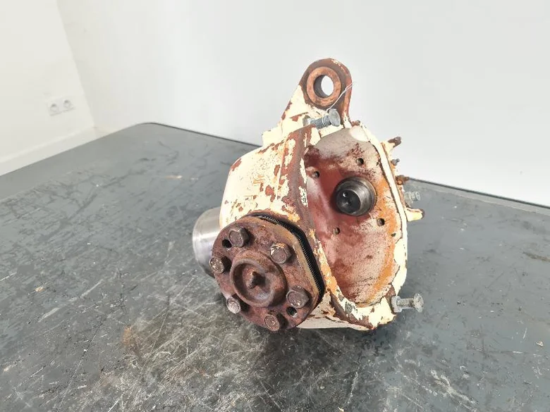 Caliper housing for CASE WX150