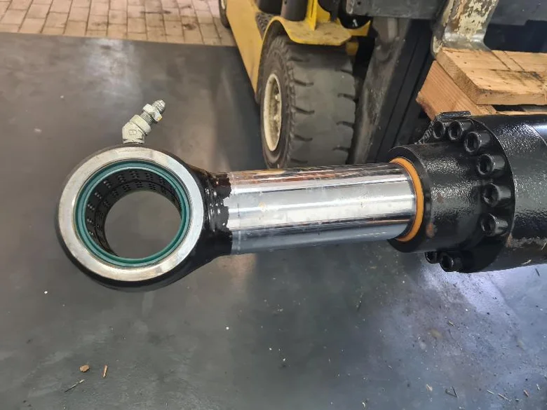 Boom cylinder for CATERPILLAR 323F