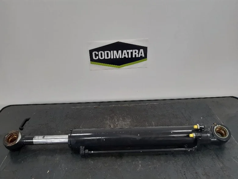 Cilindro de articulación para KUBOTA KX080-4