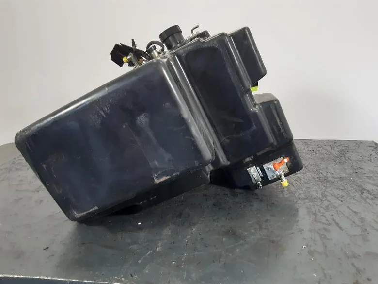 Réservoir carburant pour KUBOTA KX080-4