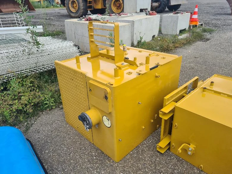 Réservoir carburant pour CATERPILLAR 323F