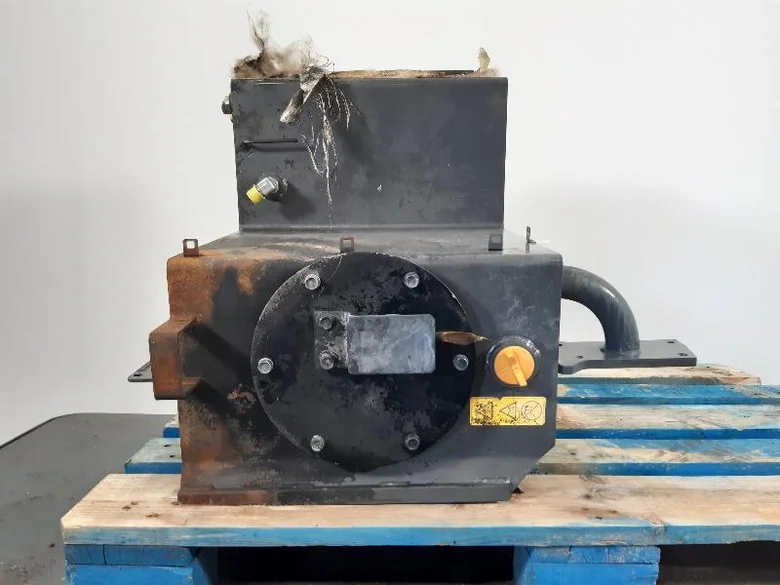 Depósito hidráulico para KUBOTA KX080-4