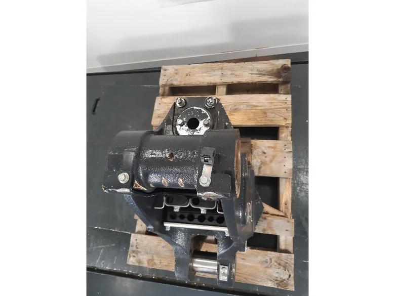 Articulation pour KUBOTA KX080-4