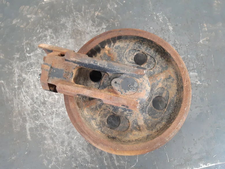 Roue tendeuse pour KUBOTA KX080-4