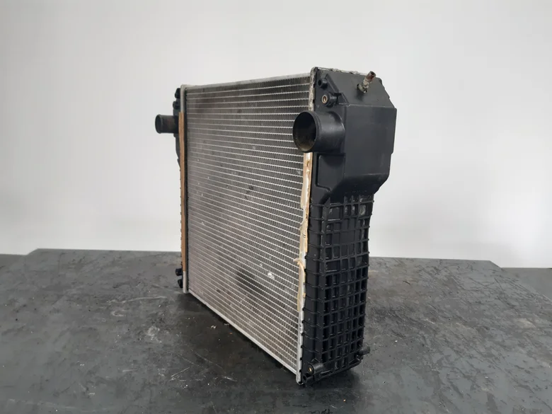 Radiateur eau pour CASE 580SLE