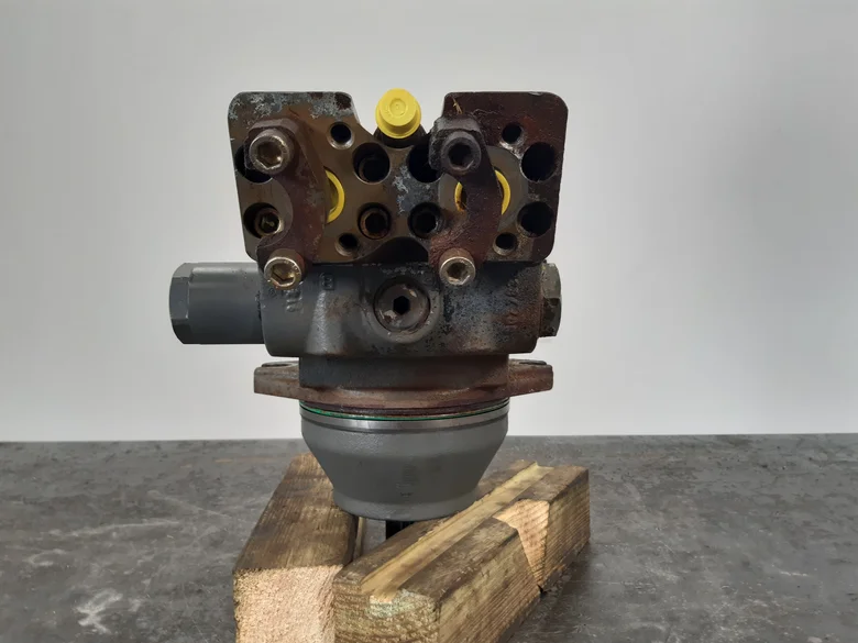 MOTEUR HYD DE TRANSLATION FMV075
