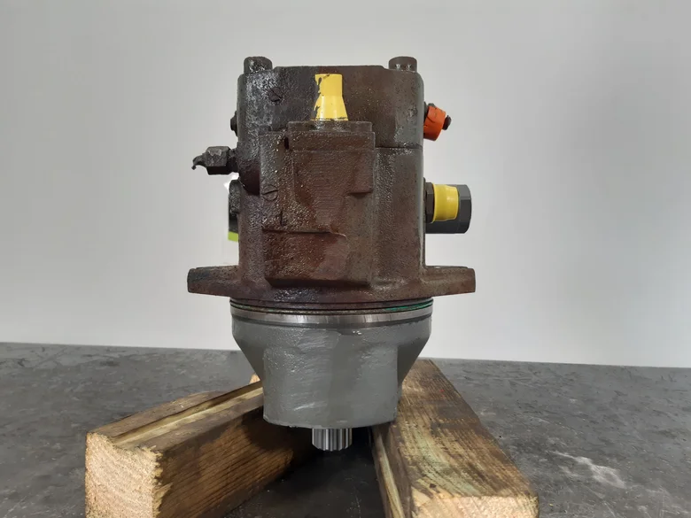 MOTEUR HYD DE TRANSLATION FMV075