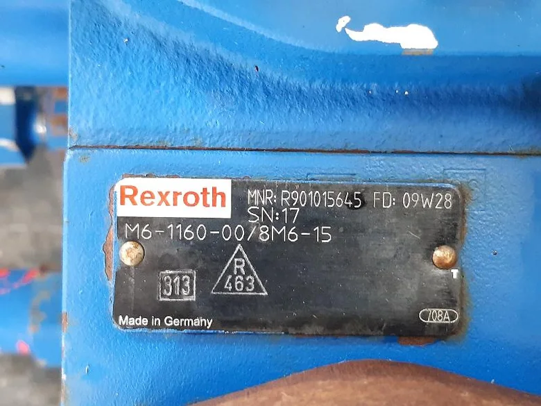 Distribuidor hidráulico para MECALAC 714MW