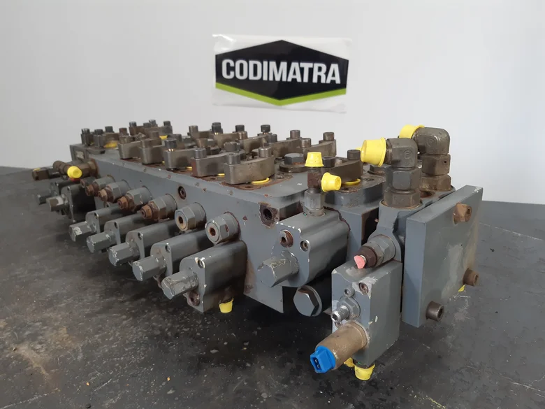 Distribuidor hidráulico para LIEBHERR R904CHDSL