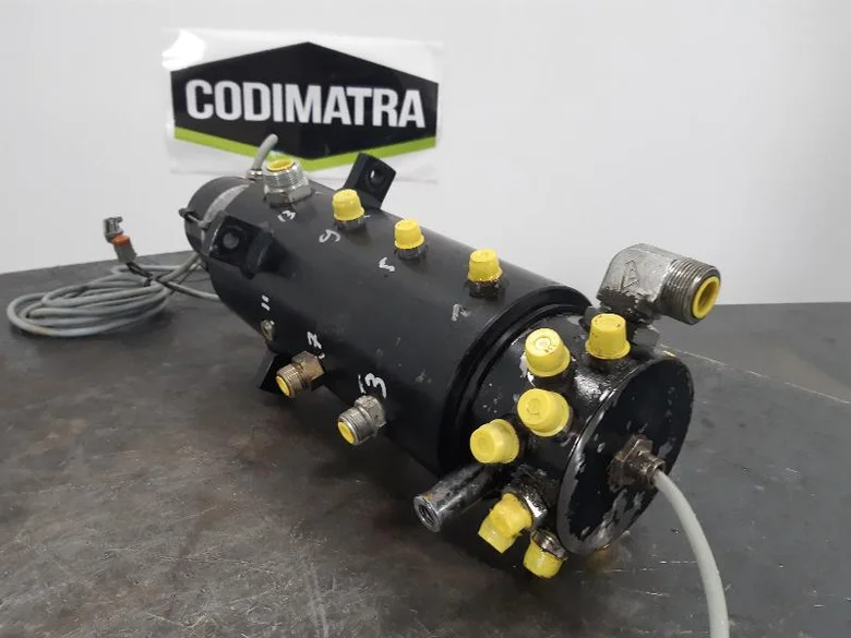 Joint tournant pour MECALAC 714MW