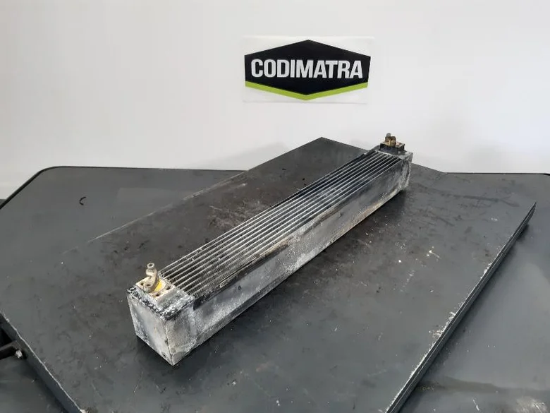 Radiateur huile pour JCB 436HT