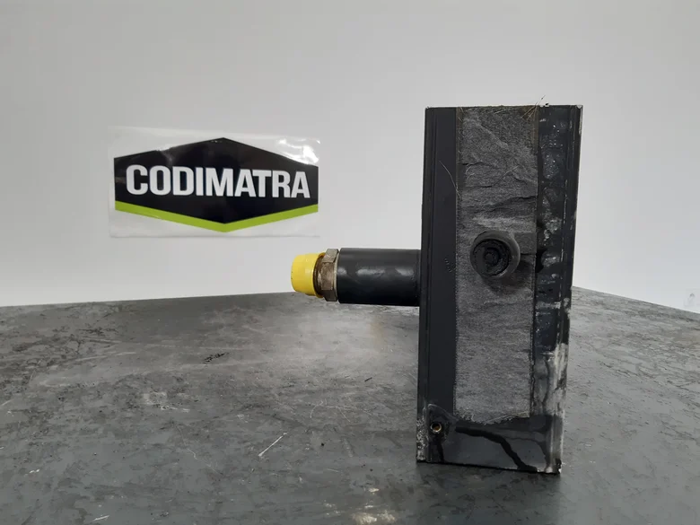 Oil cooler for MECALAC 714MW
