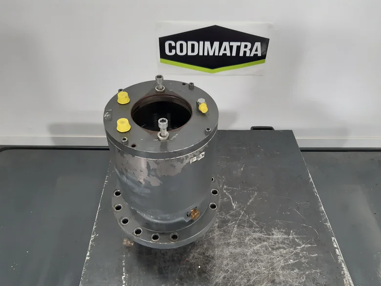 Rotation reducer for LIEBHERR R936NLC