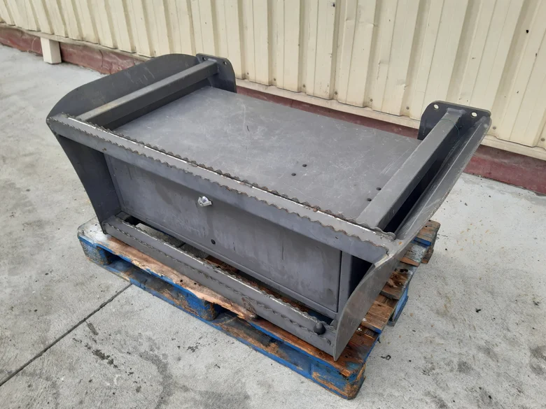 Footstep for MECALAC 714MW