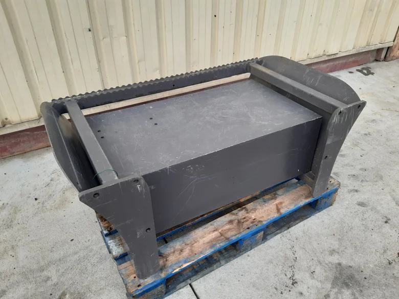 Coffre pour MECALAC 714MW
