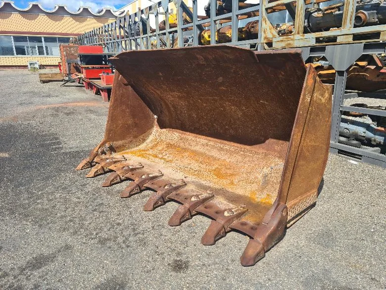 Ditching bucket for CATERPILLAR 963C