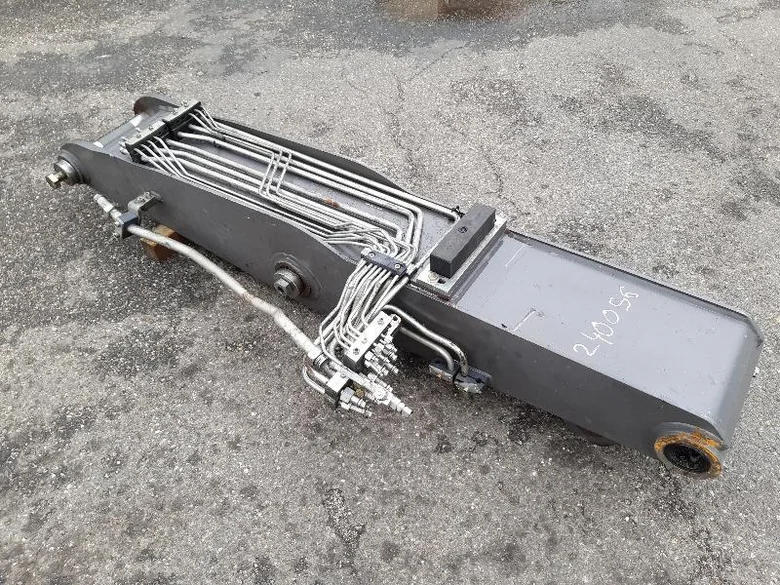 Pluma para MECALAC 12MTX