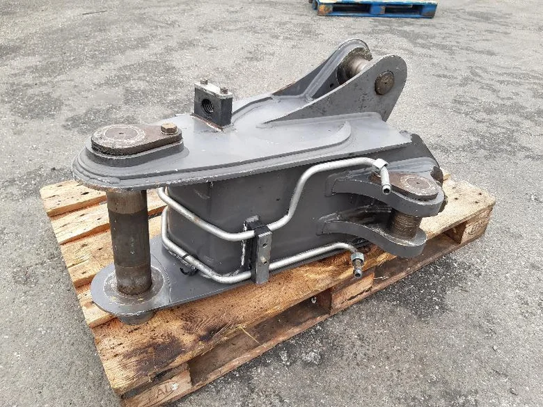 Flèche pour MECALAC 12MTX