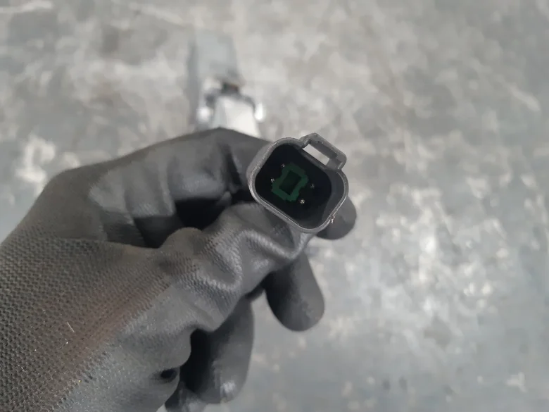 MOTEUR D'ESSUIE GLACE ARRIERE