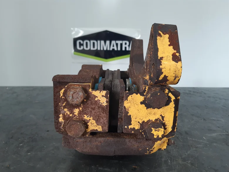 Caliper housing for VOLVO A25D