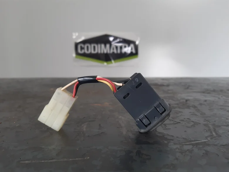 INTERRUPEUR DE COMMANDE ECLAIRAGE