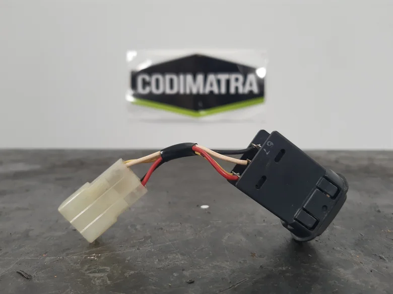 INTERRUPEUR DE COMMANDE ECLAIRAGE