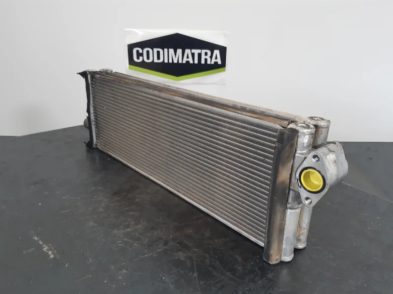 Radiateur huile pour NEW HOLLAND E135B