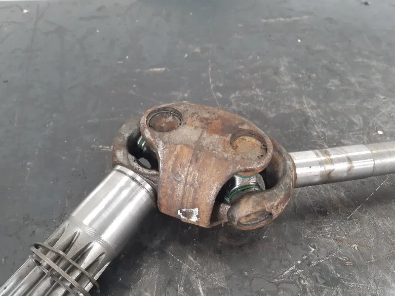 Wheel shaft for CASE 580SLE