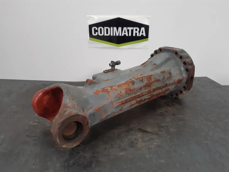 Axle housing for LIEBHERR A312LI