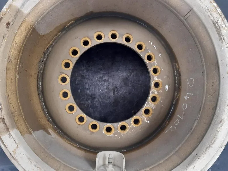 Llanta para CATERPILLAR 966K