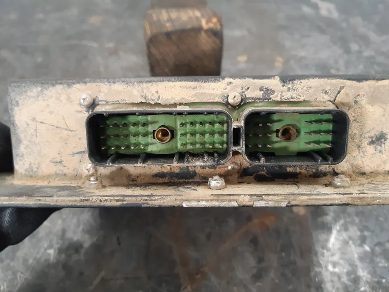 Electronic control unit for BOBCAT 753