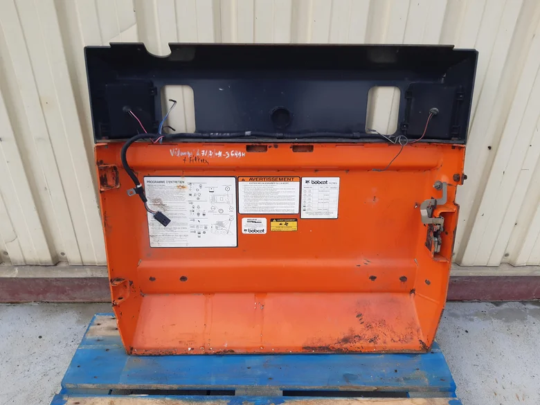 Capot pour BOBCAT 753