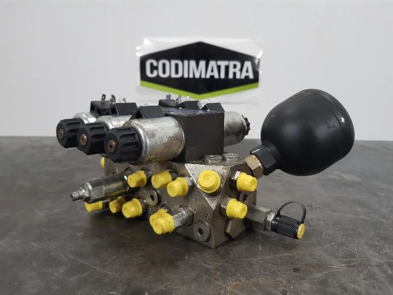 Solenoid valves for MECALAC 714MW