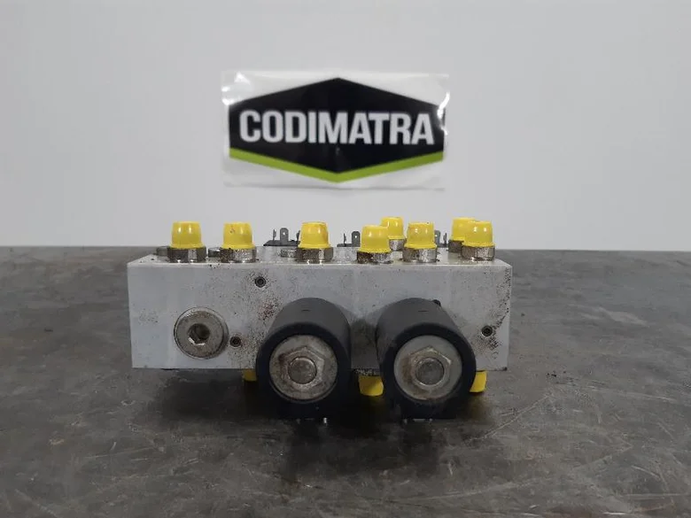 Solenoid valves for MECALAC 714MW