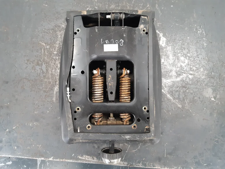 Siège pour MECALAC 714MW