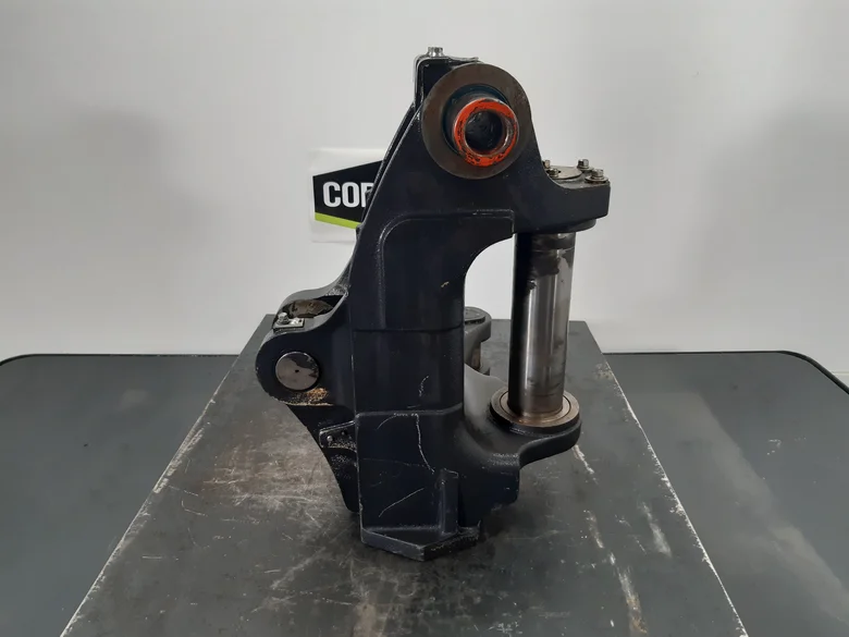 Articulation pour KUBOTA KX080-4