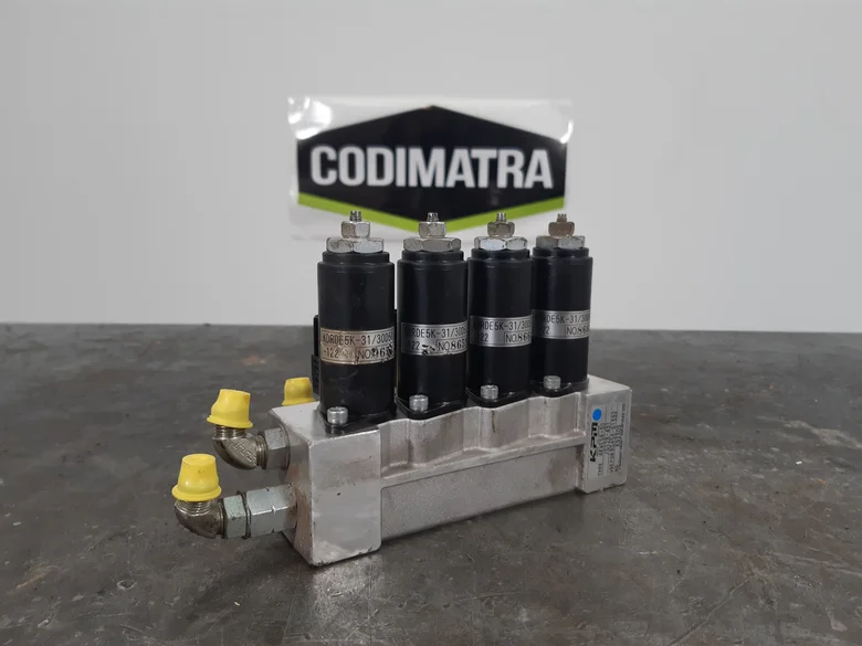 Válvulas eléctricas para KUBOTA KX080-4