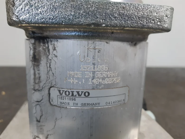 Fan motor for VOLVO L45G