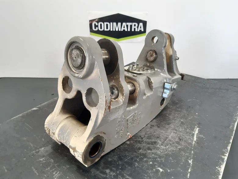 Hitch for JCB 3CX