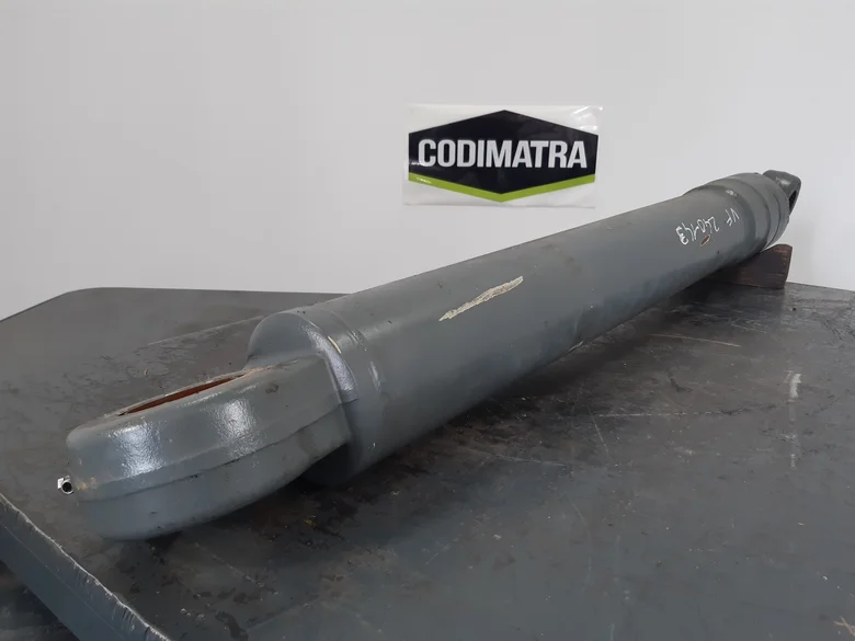 Vérin de flèche pour LIEBHERR A924