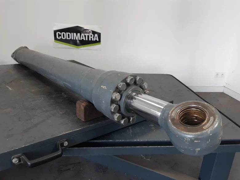 Stick cylinder for LIEBHERR A924