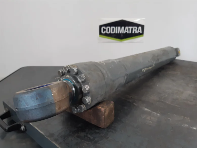 Cilindro de cucharón para LIEBHERR A924