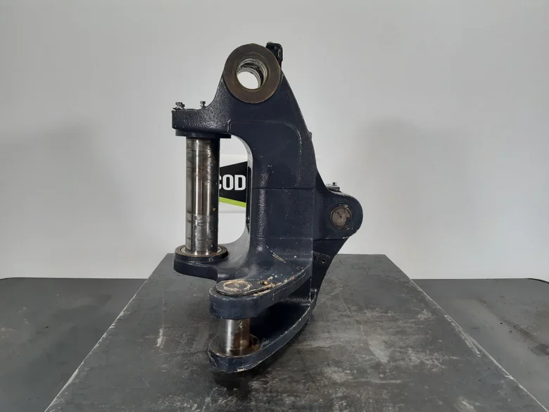 Articulation pour KUBOTA KX080-4