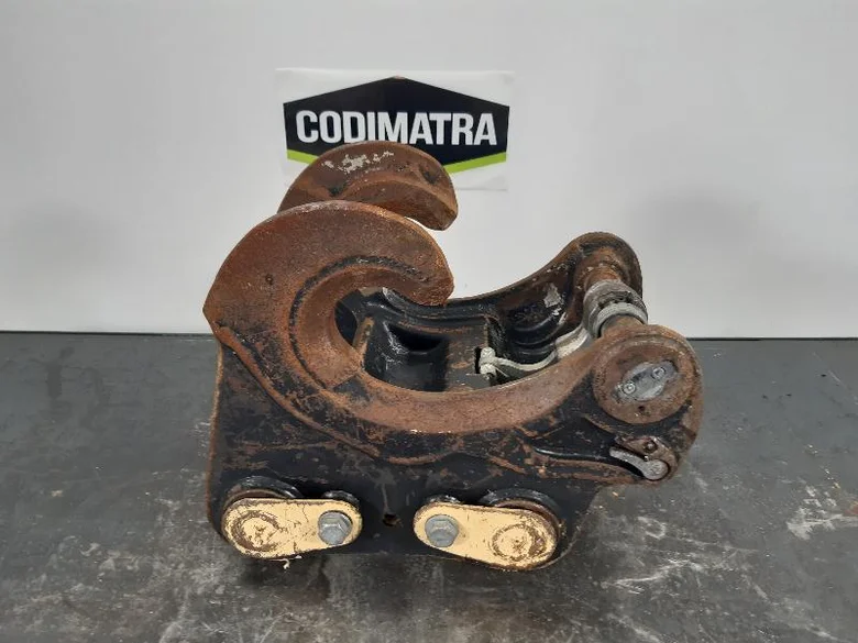 Quick coupler for KUBOTA KX080-4