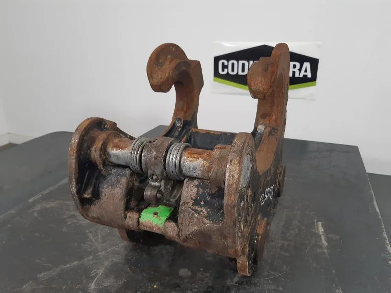 Quick coupler for KUBOTA KX080-4