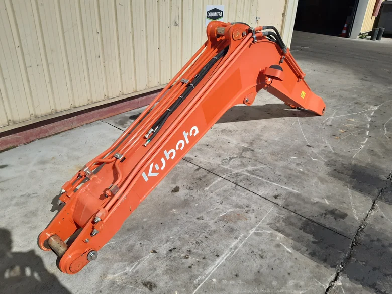 Flèche pour KUBOTA KX080-4