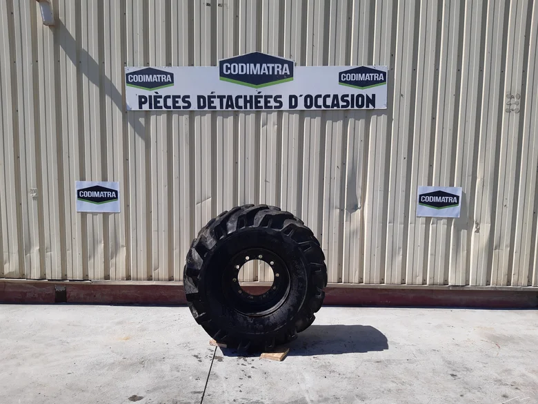 Llanta para CATERPILLAR M318D