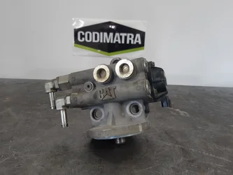 SUPPORT DE FILTRE A CARBURANT