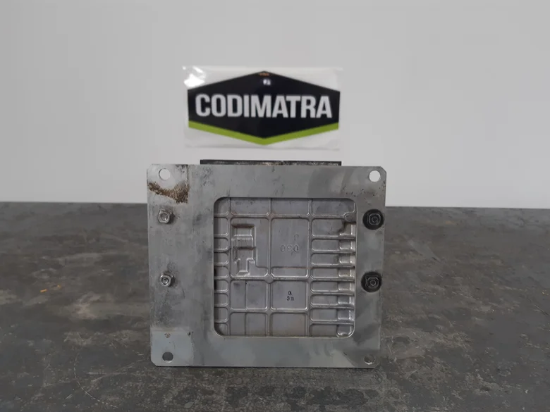 Electronic control unit for KUBOTA KX080-4